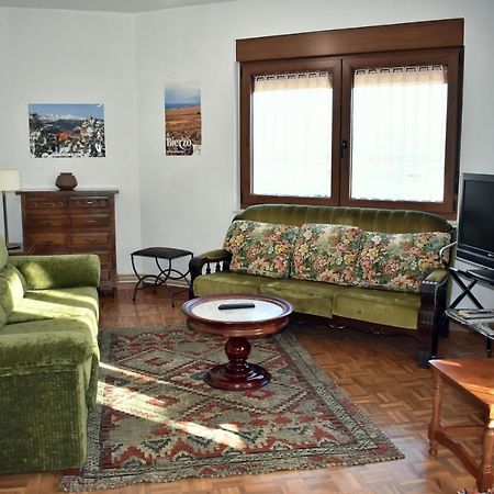 Apartamentos Picea Azul Vega De Espinareda Exterior photo
